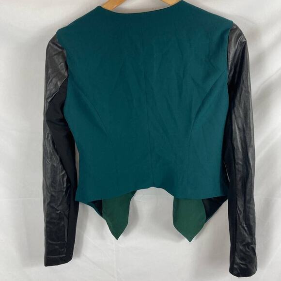 Gianni Bini Faux Leather Sleeve Two toned jacket size medium - Picture 6 of 6